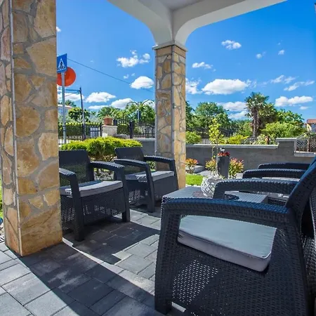 Apartamento Rosi Radmani